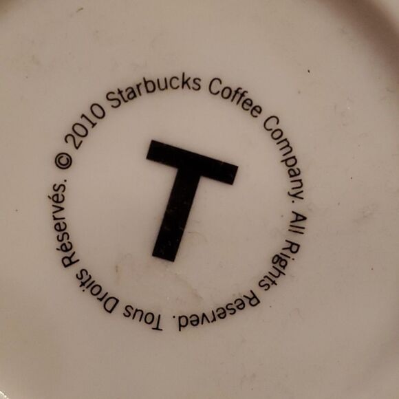 Rare 2010 Starbucks White Embossed Siren 14 oz. Coffee Cup - Picture 6 of 6